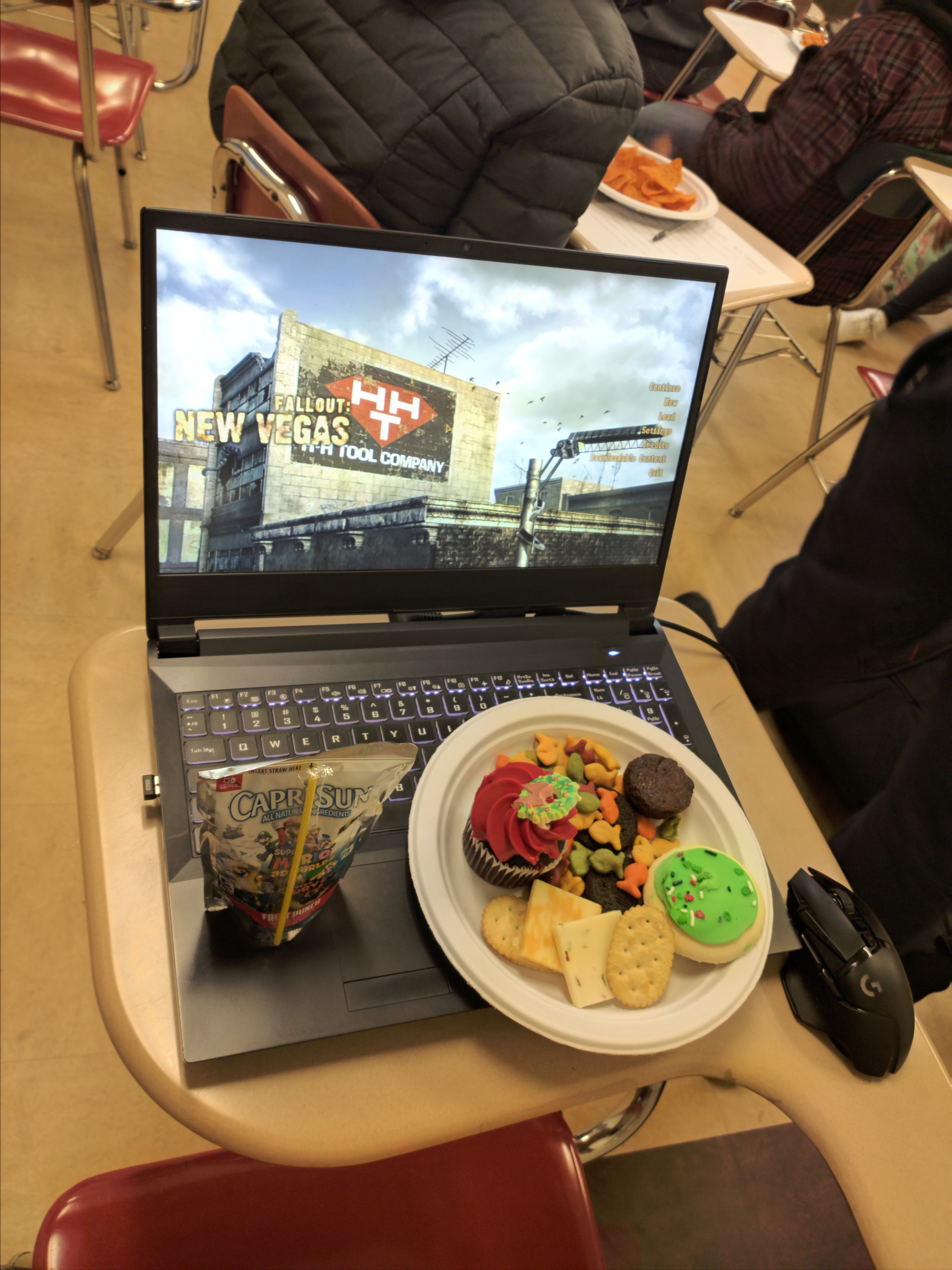 Picture of Fallout: New Vegas loaded onto gaming computer running Linux